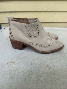 Madewell Light Beige Suede Perforated Ankle Booties Western Cowgirl Leather Cute